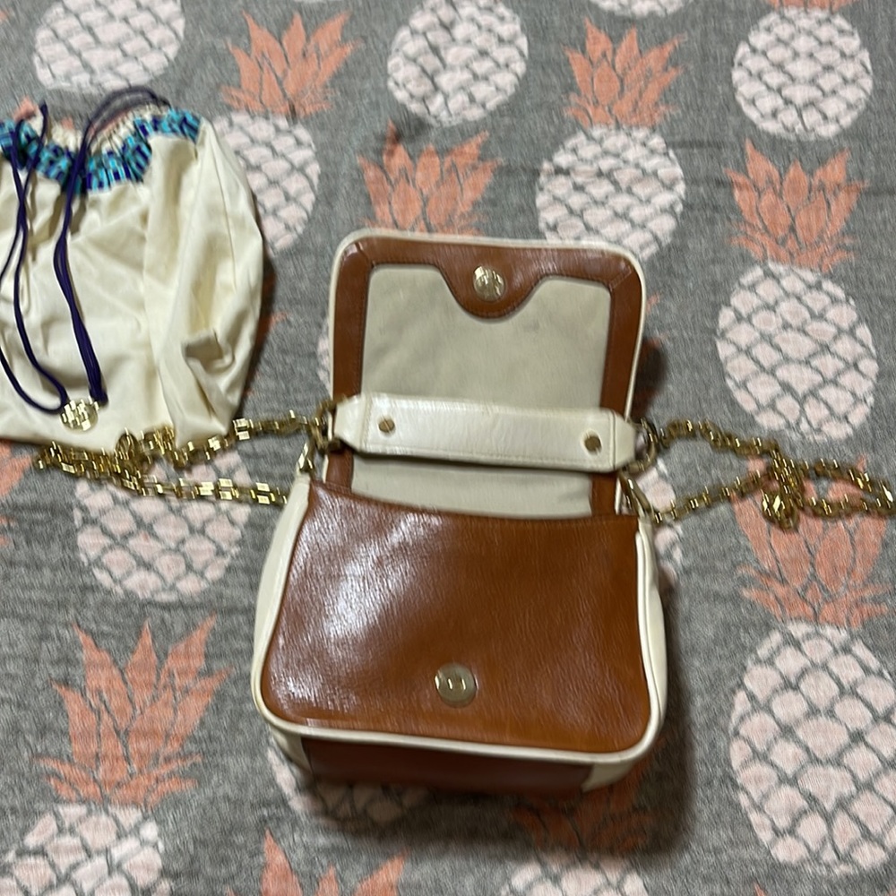 Tory Burch Brown Quilted Crossbody with Cream Trim - Picture 7 of 13